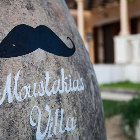 Willa Moustakias Villa *